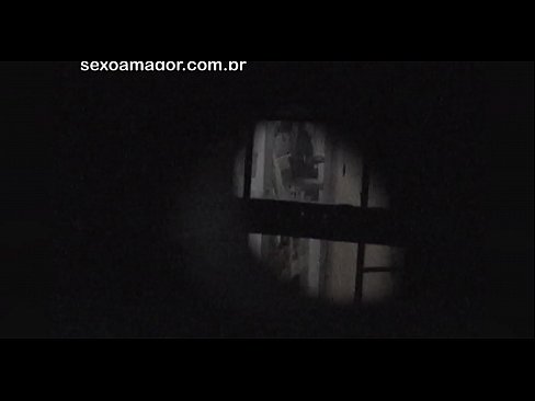 ❤️ Blondie wird heimlich von einem Voyeur aus der Nachbarschaft gefilmt, der sich hinter Hohlblocksteinen versteckt ️ Porno fb bei de.porngifer.ru ❌