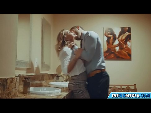 ❤️ Wenn eine vollbusige Blondine dich in einer öffentlichen Toilette verführt ️ Porno fb bei de.porngifer.ru ❌